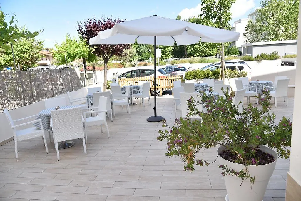 Hotel Marina ريتشيوني