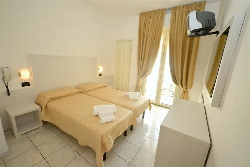 Hotel Marina ريتشيوني